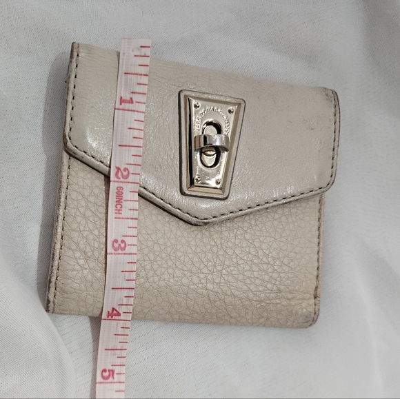 Marc by Marc Jacobs Small Wallet Cream & Gold - Picture 7 of 8
